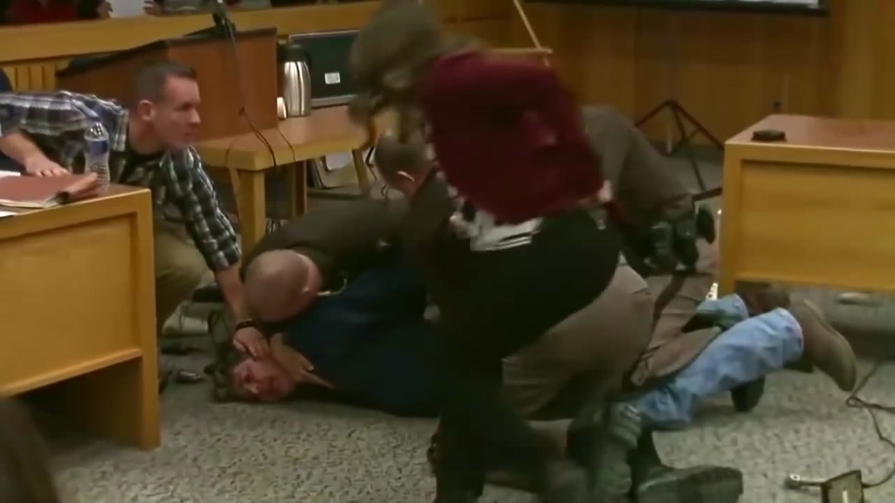 6 defendants that were attacked in the courtroom