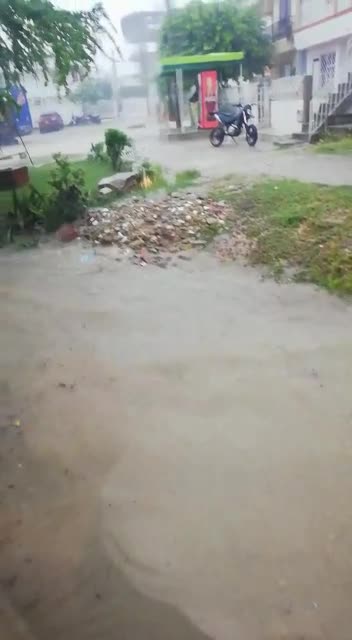 Inundaciones, árboles caídos y casas desplomadas deja fuerte lluvia en Cartagena