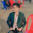 Akhas