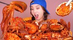 Seafood mukbang