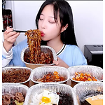 Mukbang With DasomeDaheka